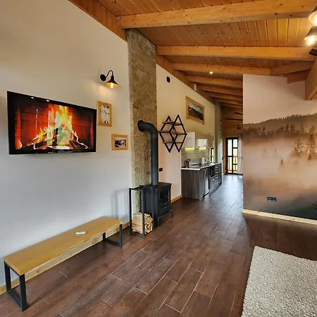 Aparthotel Girska Hatyna 3*